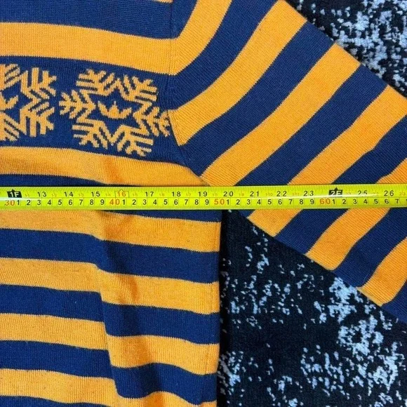 Adidas Originals Vintage Striped Sweater with Trefoil Snowflake Pattern size m - Picture 5 of 5